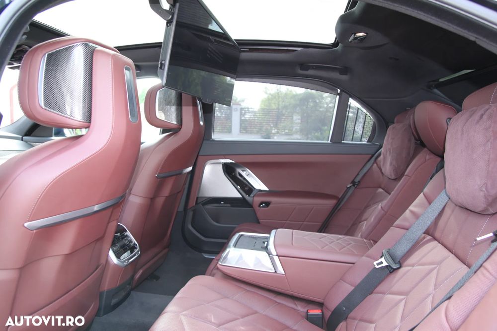 BMW Seria 7 - 30