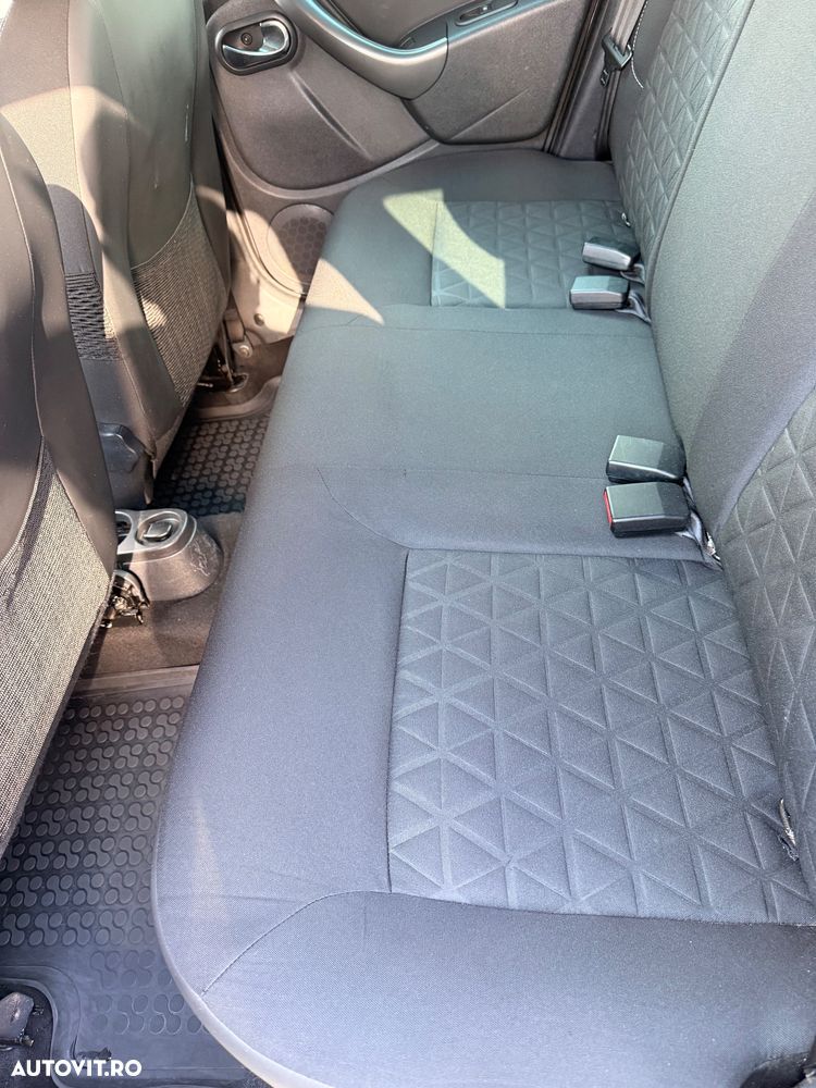 Dacia Duster 1.5 dCi 4x4 Laureate - 8