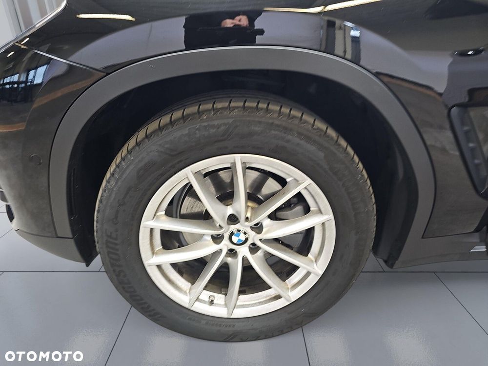 BMW X3 sDrive18d - 36