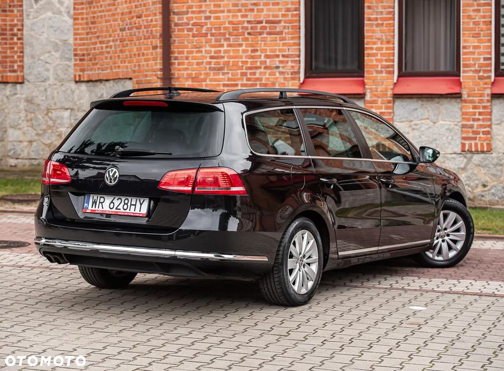 Volkswagen Passat 2.0 Blue TDI SCR Comfortline - 12