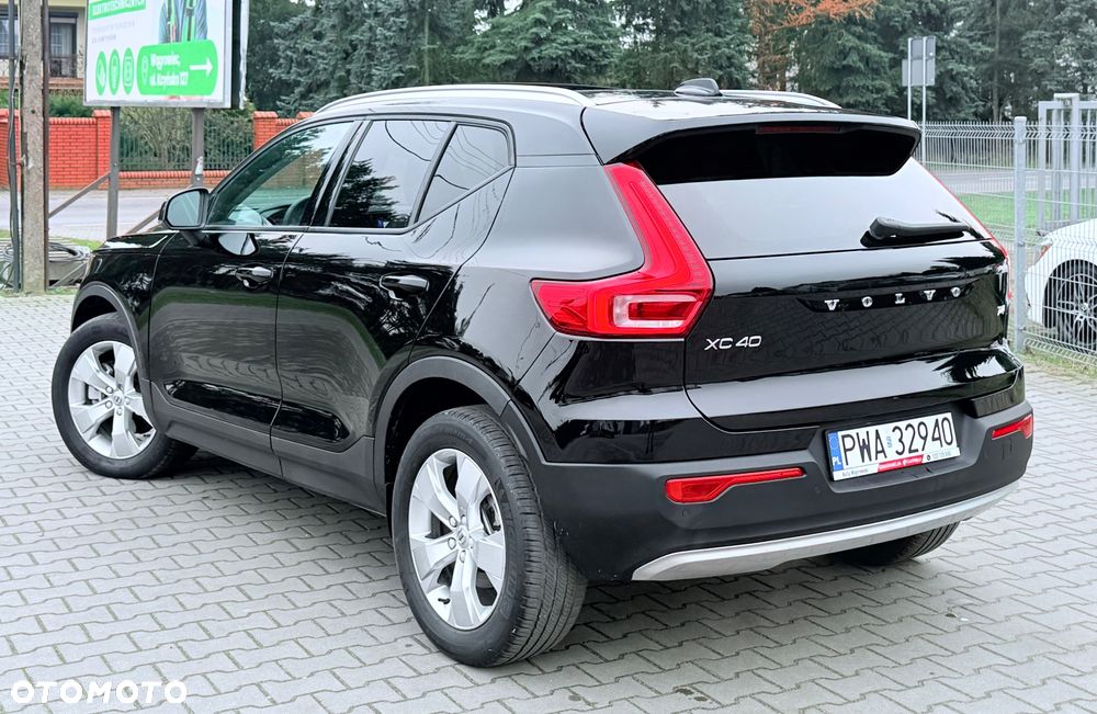 Volvo XC 40 T4 Geartronic Momentum Pro - 11