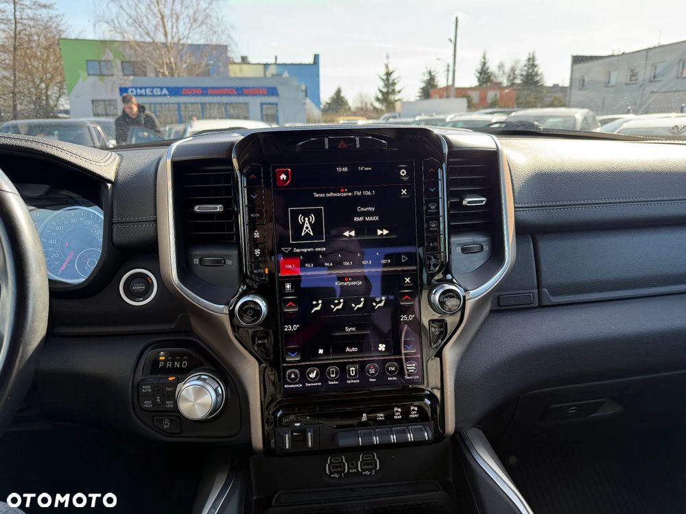 RAM 1500 5.7 Crew Cab Laramie - 14