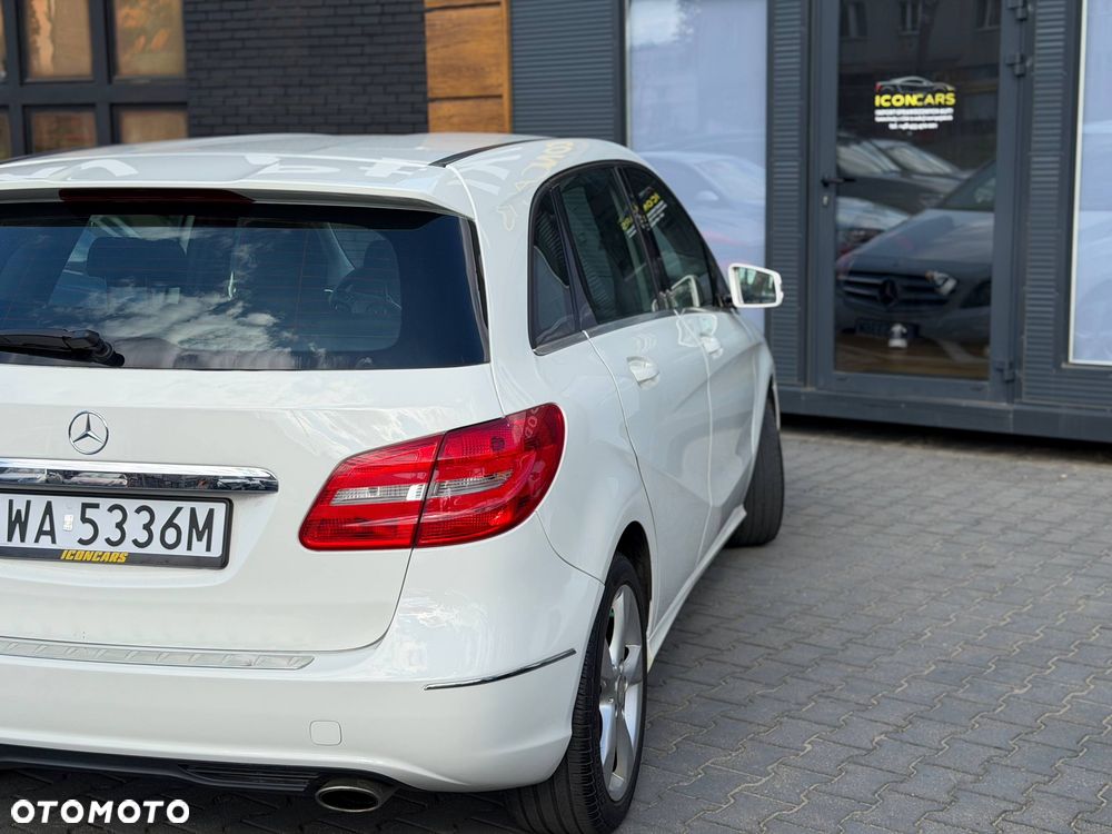 Mercedes-Benz Klasa B 250 7G-DCT SCORE - 11
