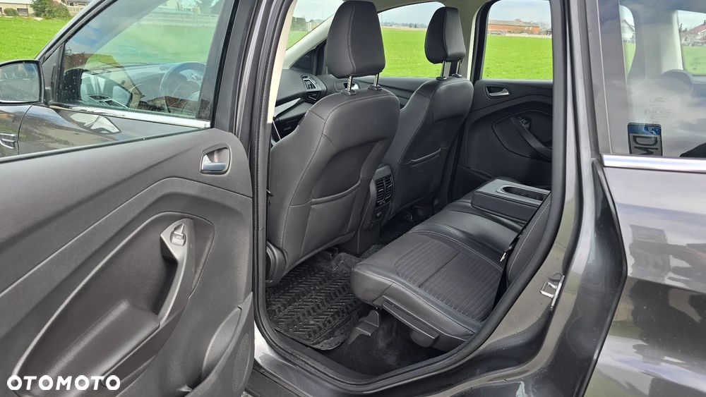 Ford Kuga 1.5 EcoBoost 4x4 Titanium - 9