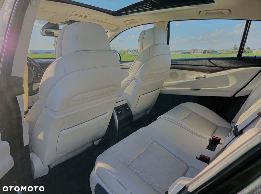 BMW 5GT 535i Luxury Line - 11