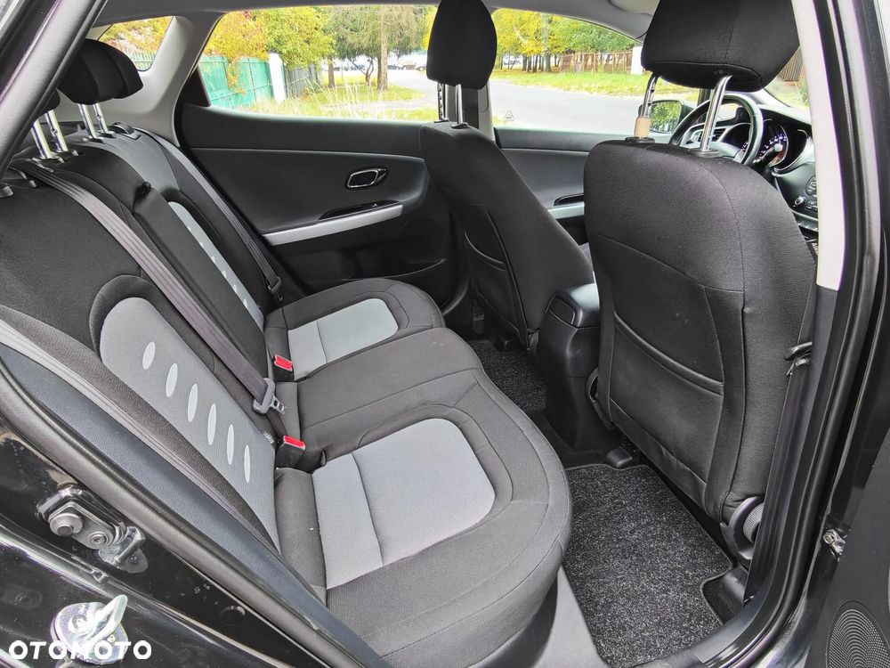 Kia Ceed 1.6 GDI L - 11
