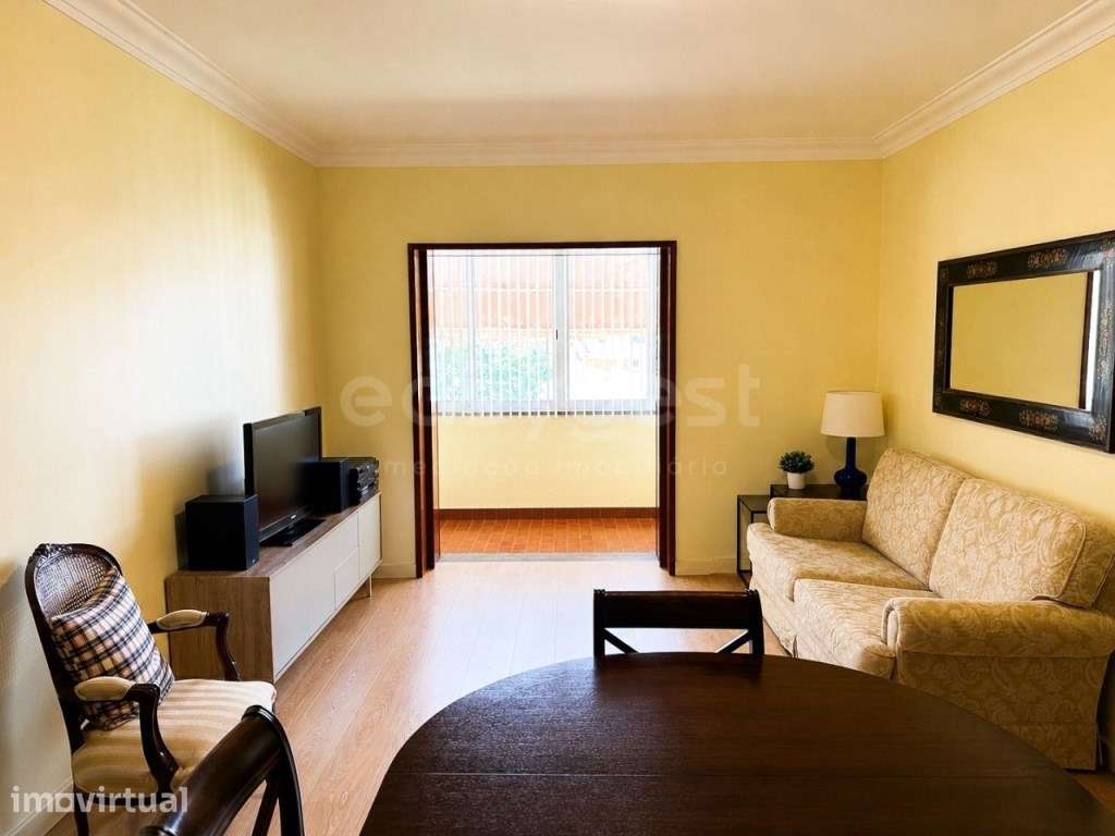 Apartamento T3 no Centro da Parede - Grande imagem: 2/22