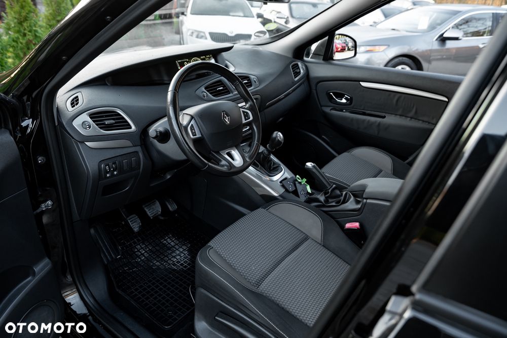 Renault Scenic Energy dCi 110 S&S Xmod Paris - 17