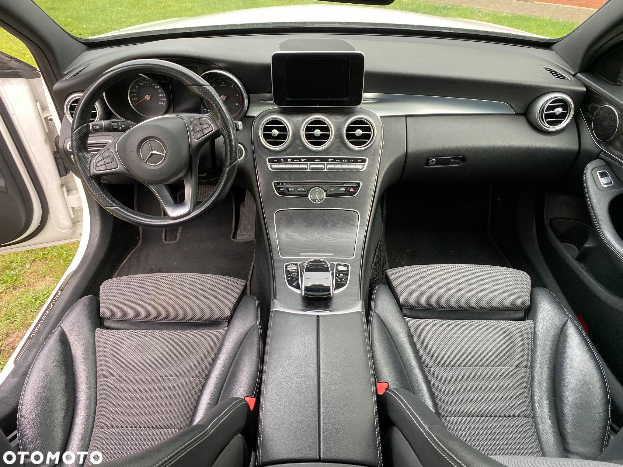 Mercedes-Benz Klasa C 220 (BlueTEC) d T 7G-TRONIC Exclusive - 14