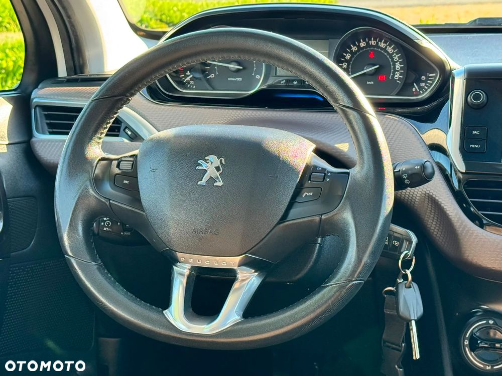 Peugeot 2008 1.6 e-HDi Style S&S - 20