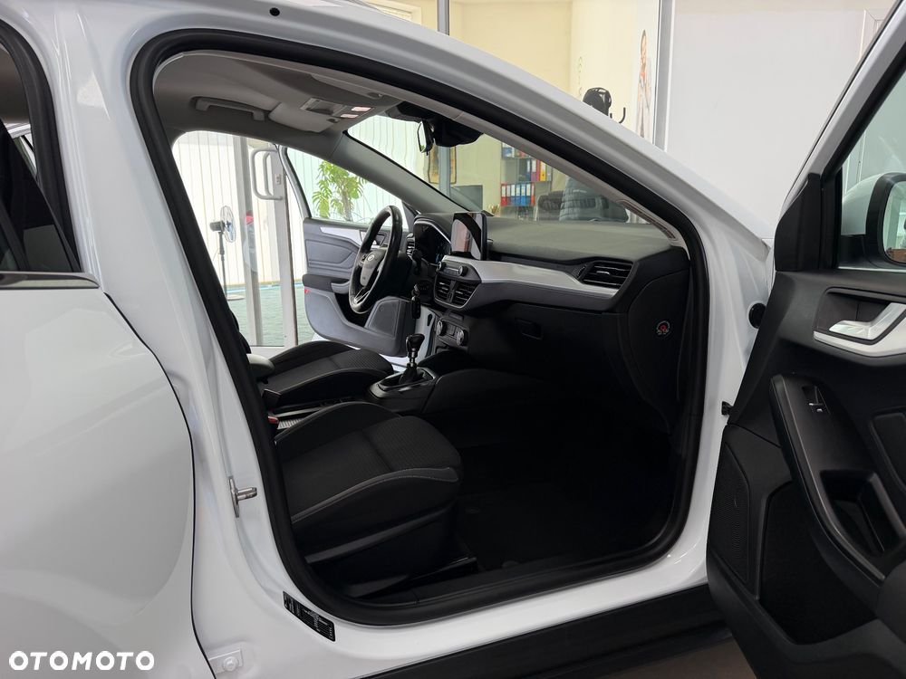 Ford Focus 1.5 EcoBlue Start-Stopp-System TITANIUM STYLE - 31