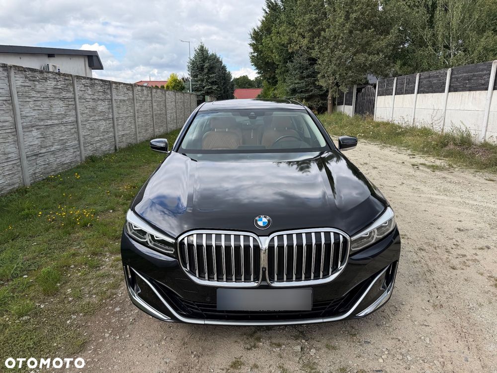 BMW Seria 7 750Li xDrive - 5