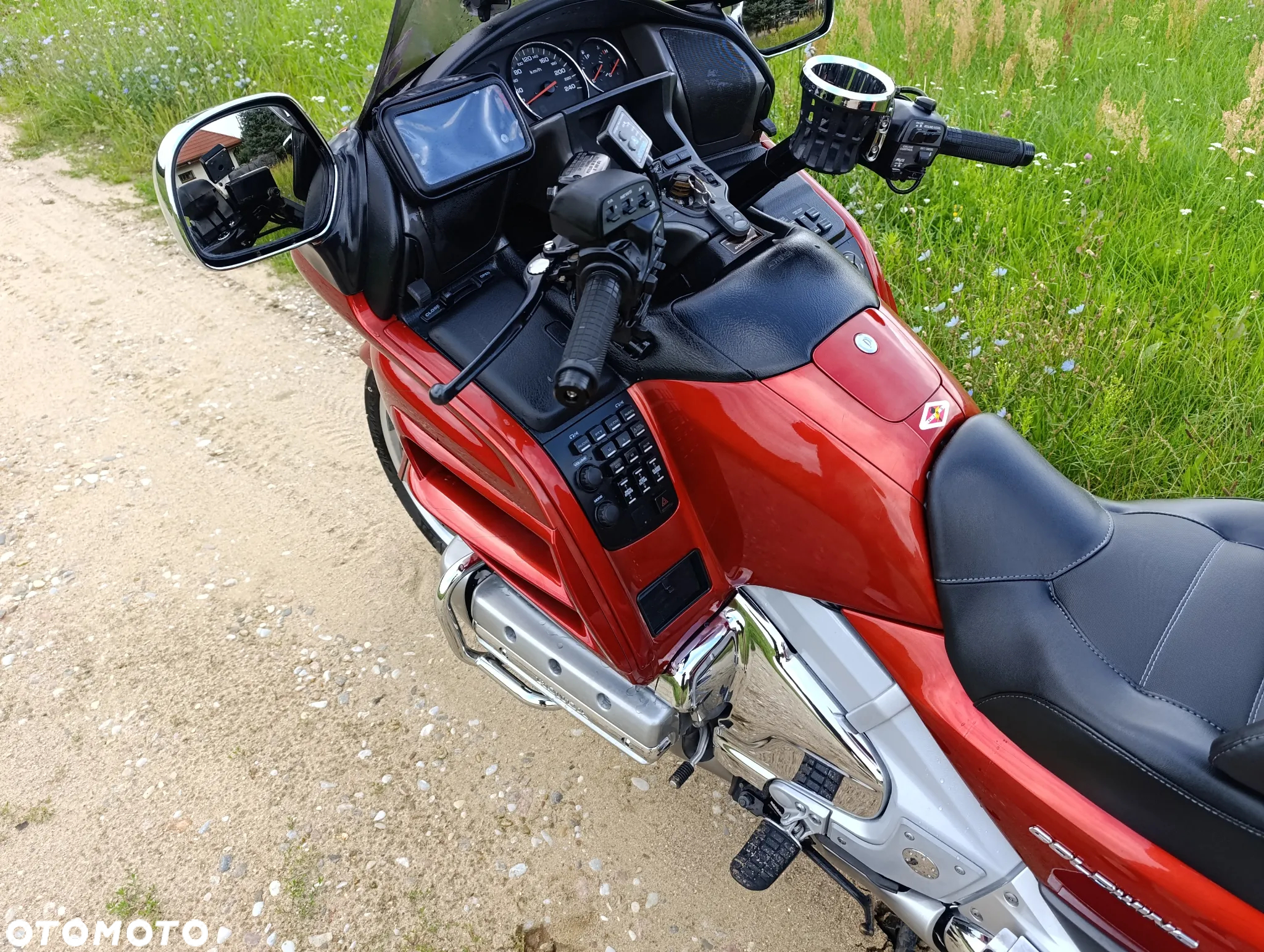 Honda GL - 16