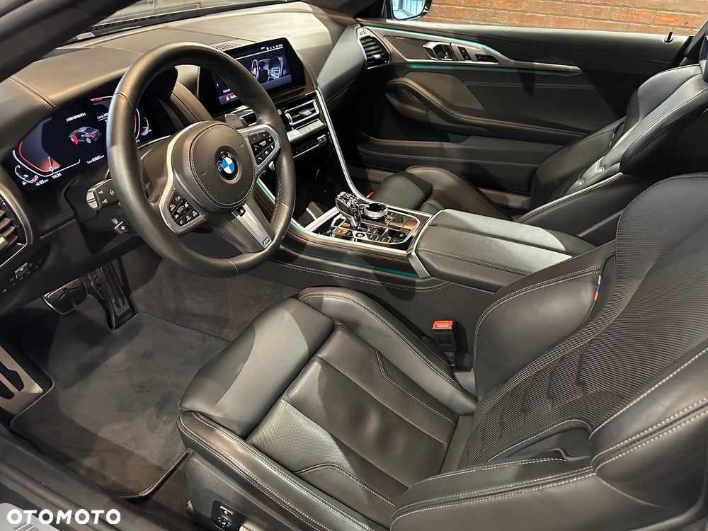 BMW Seria 8 - 10