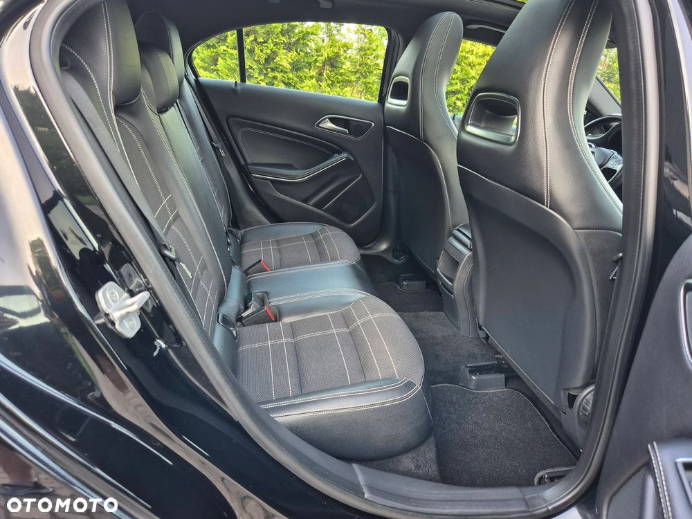 Mercedes-Benz Klasa A 200 CDI (BlueEFFICIENCY) Style - 35