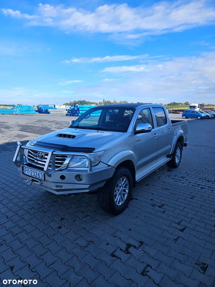 Toyota Hilux - 4