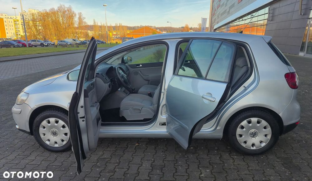 Volkswagen Golf Plus - 16