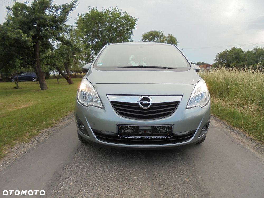 Opel Meriva 1.4 T Essentia S&S - 24