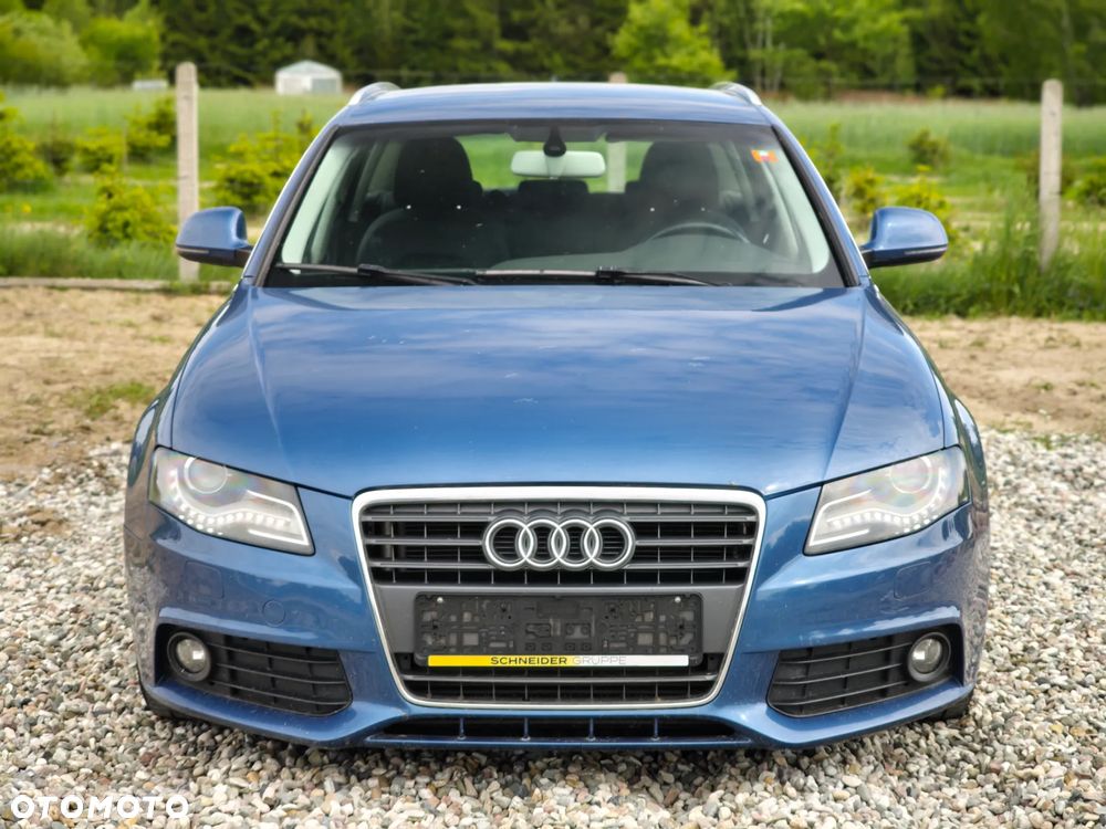 Audi A4 Avant 2.0 TDI Limited Edition - 4