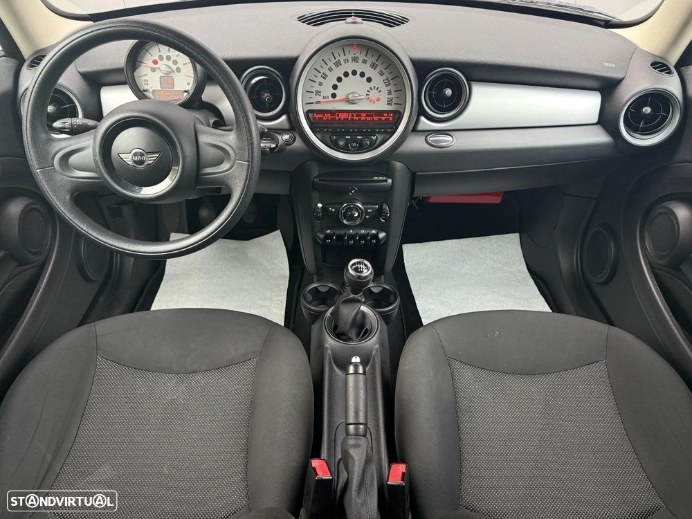 MINI Clubman Cooper D - 5