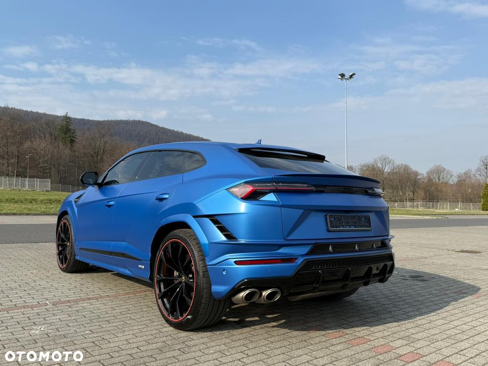Lamborghini Urus - 5