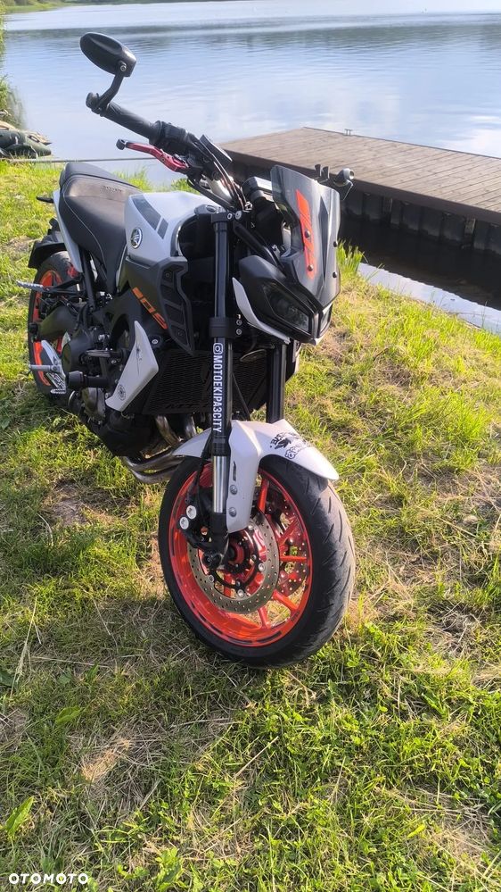 Yamaha MT - 2