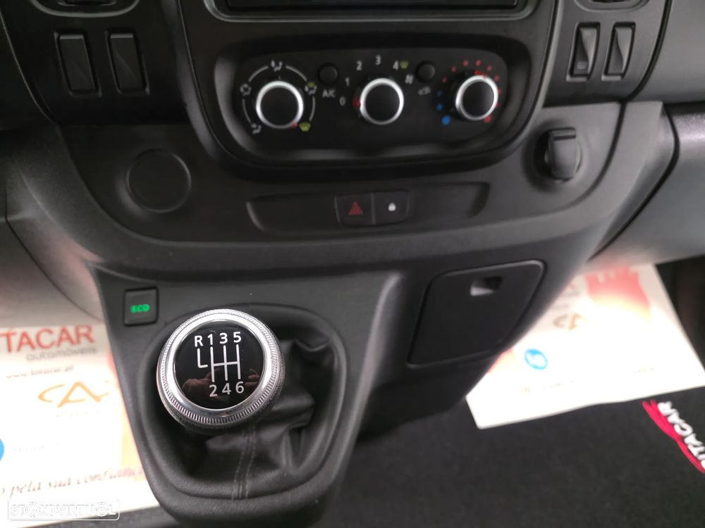 Renault TRAFIC 2.0 DCI 120CV IVA DEDUTIVEL - 60