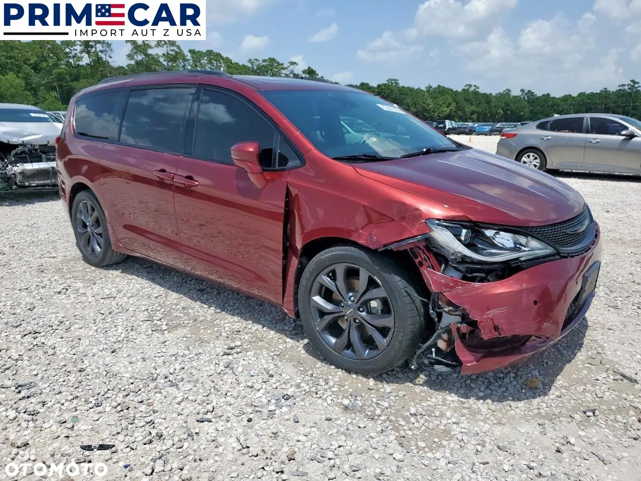 Chrysler Pacifica - 4