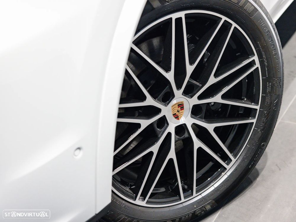 Porsche Cayenne Coupé E-Hybrid Black Edition - 15
