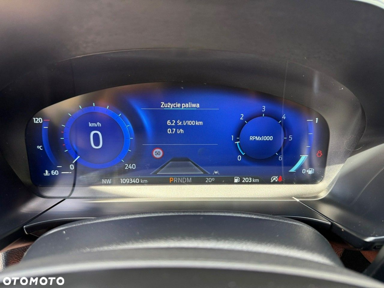 Ford Kuga - 10