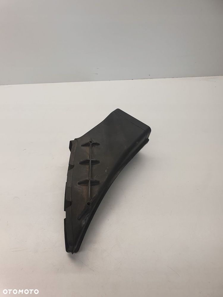 WLOT DOLOT POWIETRZA AUDI A6 C6 4F0129521B - 1