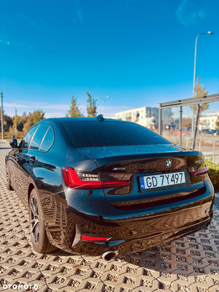 BMW Seria 3 330i xDrive Sport Line - 10