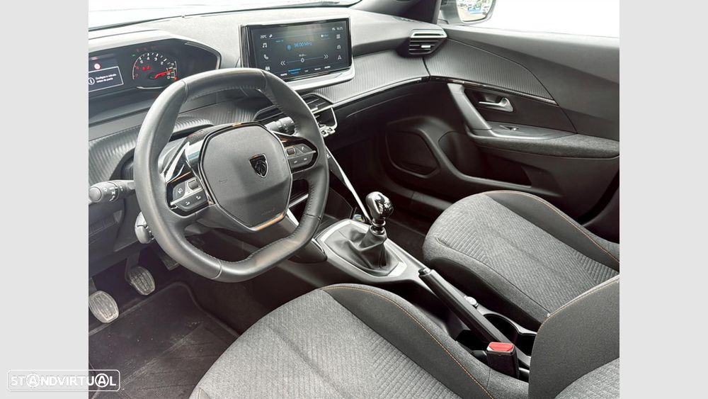 Peugeot 2008 1.2 PureTech Style — fotografia 13