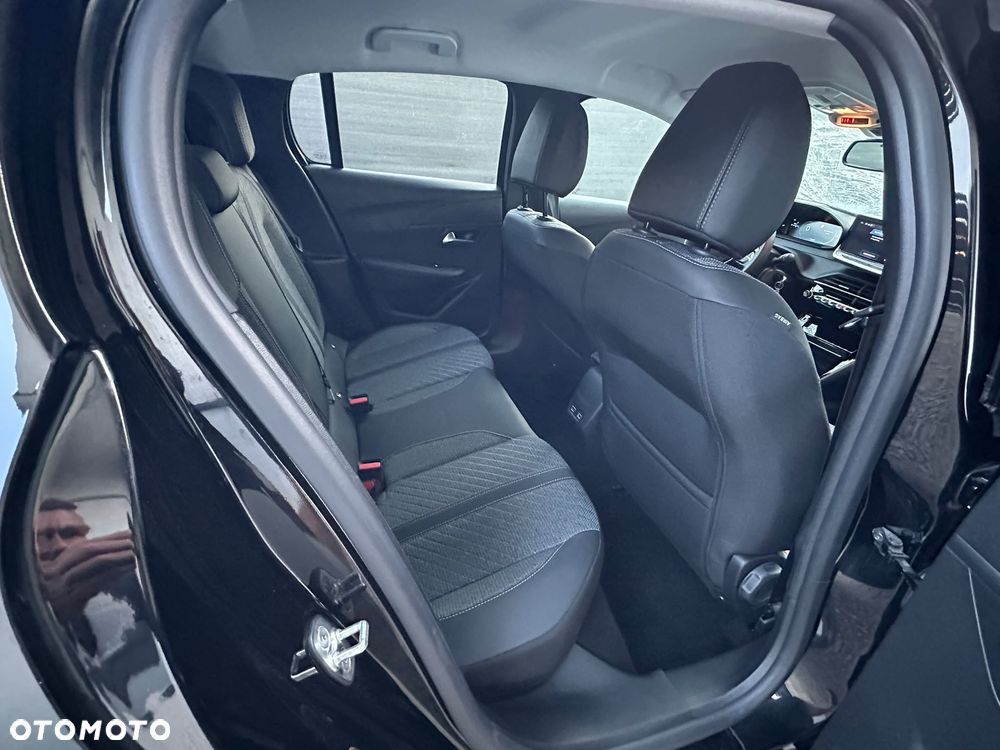 Peugeot 208 PureTech 100 Allure - 6