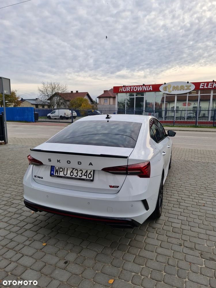Skoda Octavia 2.0 TSI RS DSG - 7