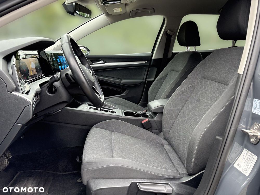Volkswagen Golf 1.5 eTSI Life DSG - 12