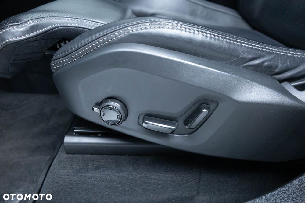 Volvo XC 90 T8 AWD Recharge Ultimate Bright - 29