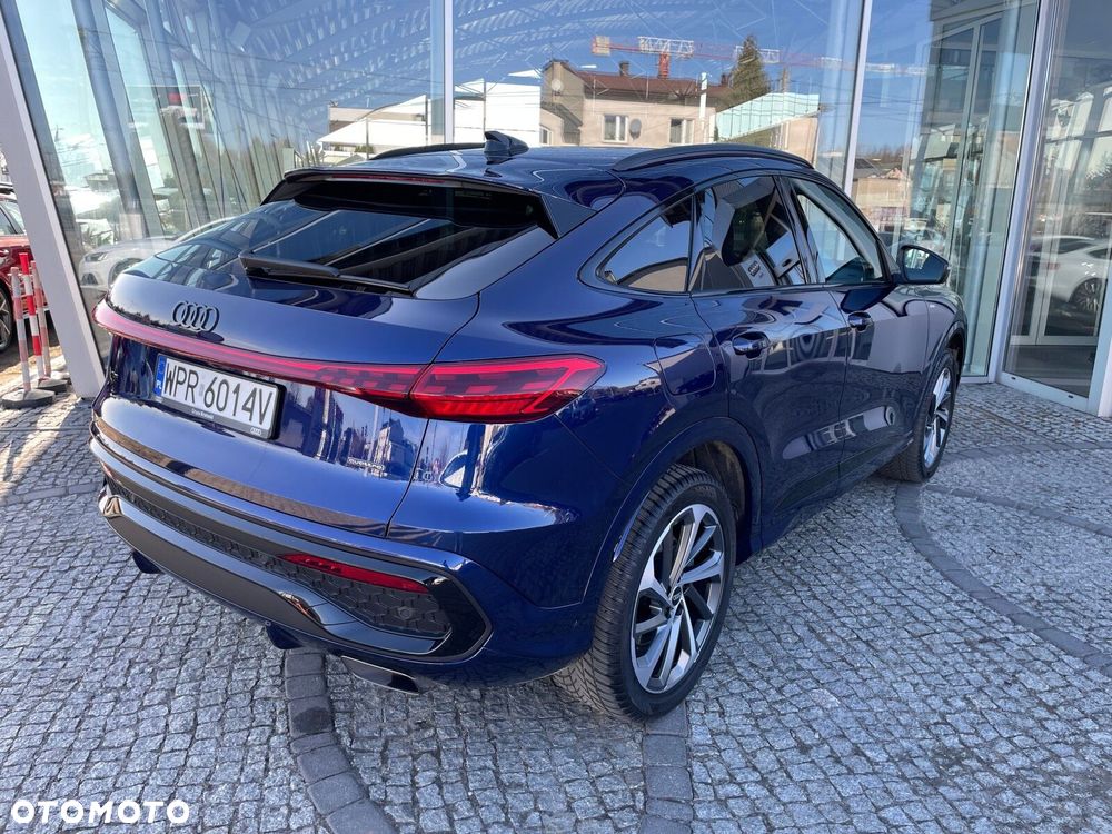 Audi Q5 Sportback - 9