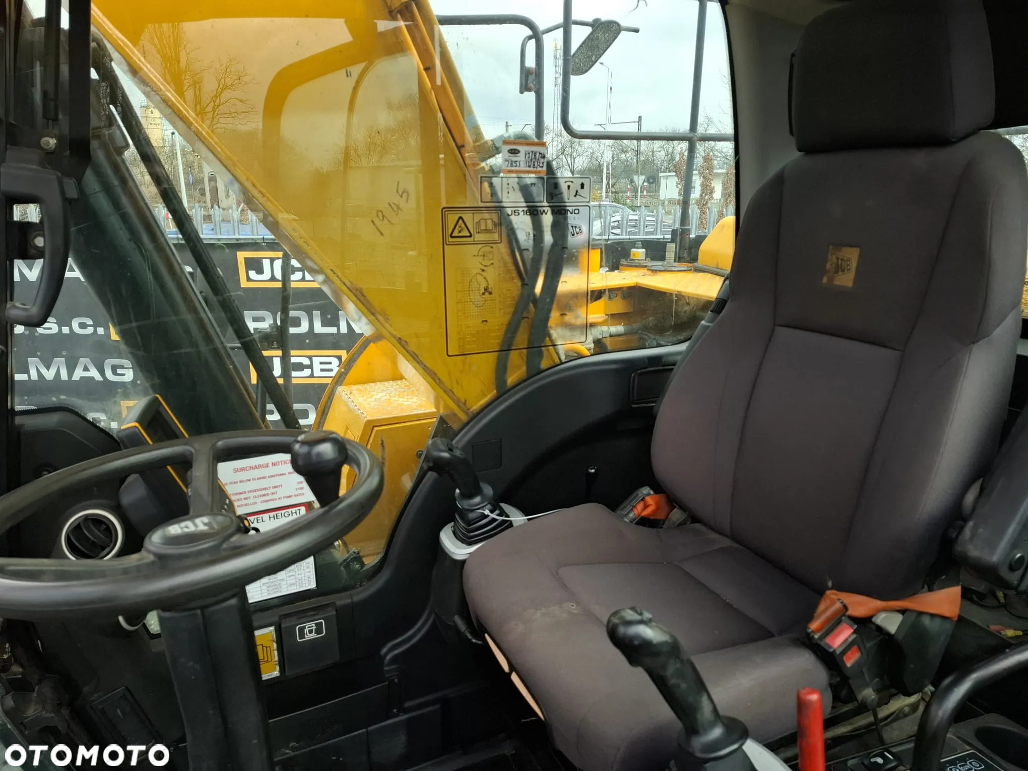 JCB JS160W - 12