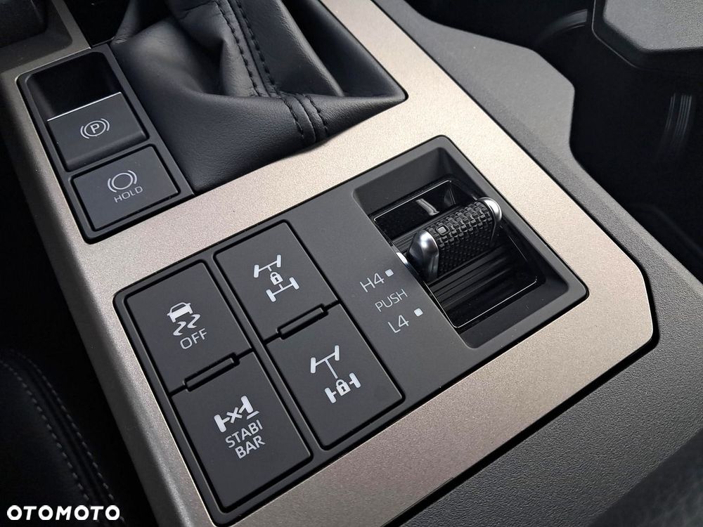 Toyota Land Cruiser LC 2.8 D-4D Executive - 23
