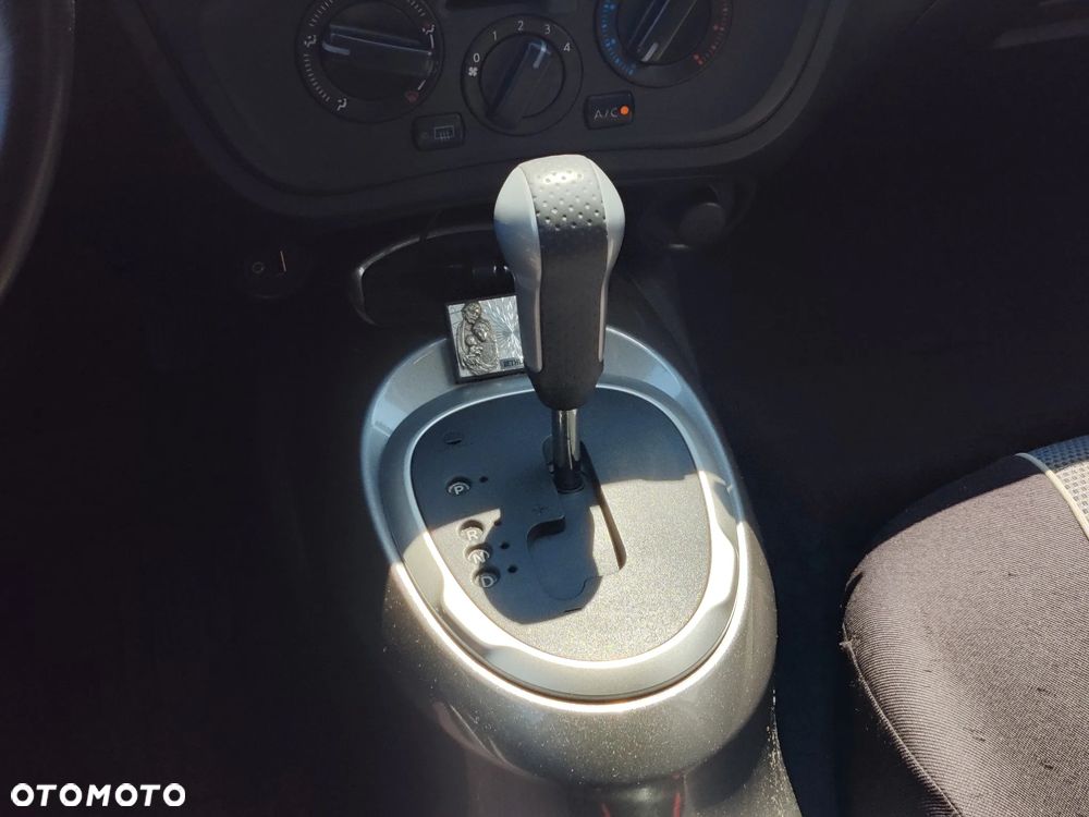 Nissan Juke - 11