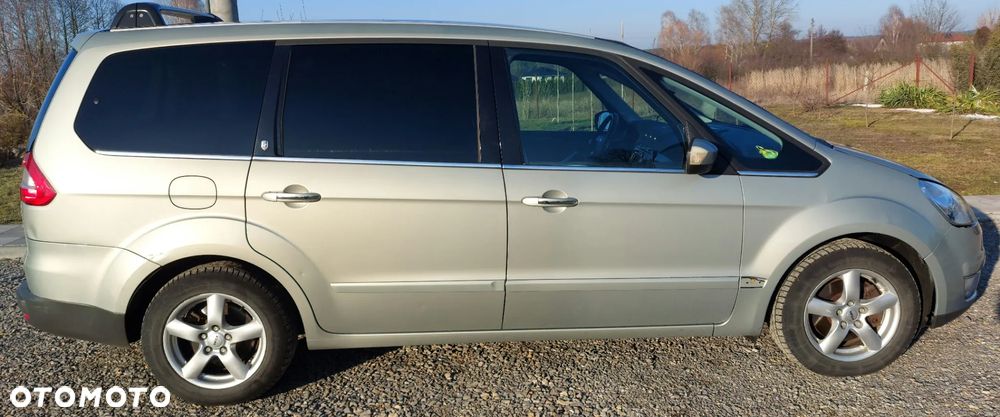 Ford Galaxy 2.2 TDCi Ghia - 9