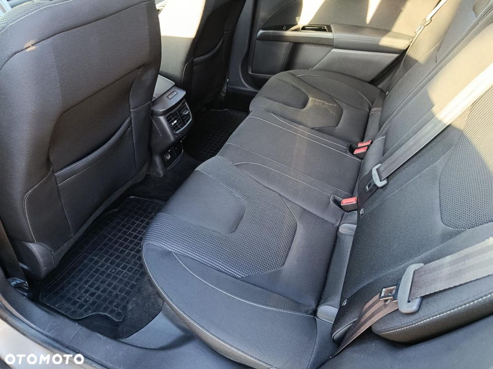 Ford Mondeo - 15