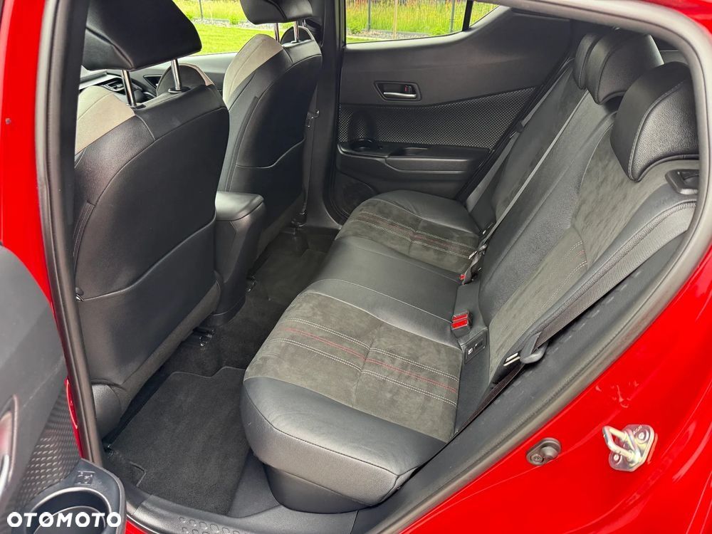 Toyota C-HR 2.0 GR Sport - 38