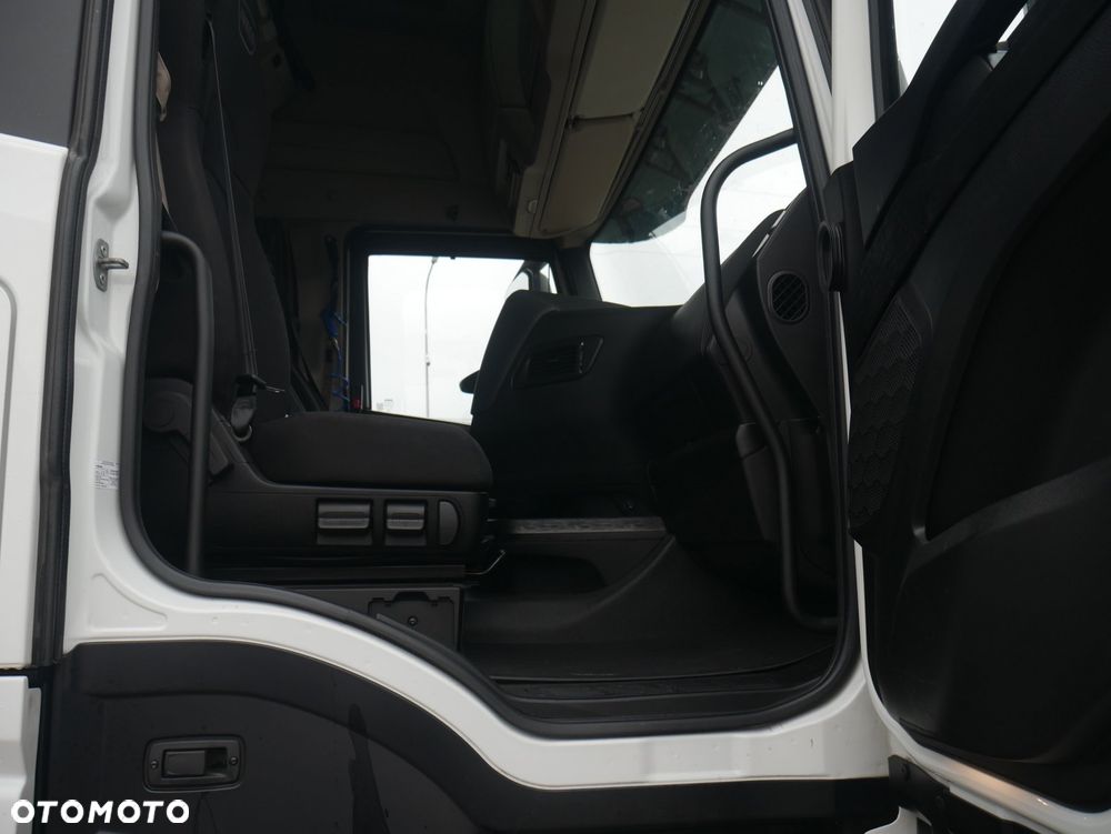Iveco S-WAY 490 AS440S49T/P - 8