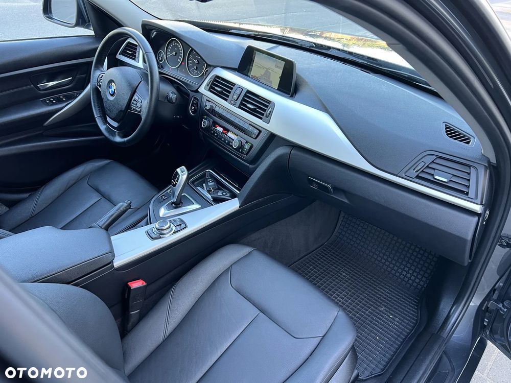 BMW Seria 3 316i - 30