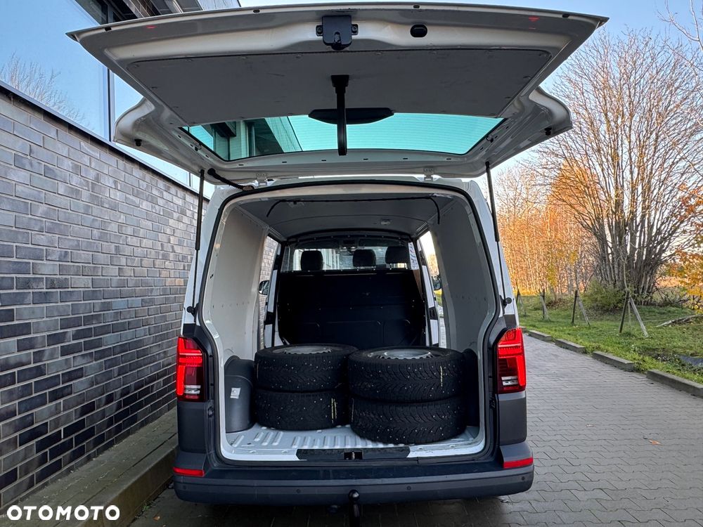 Volkswagen Transporter - 40