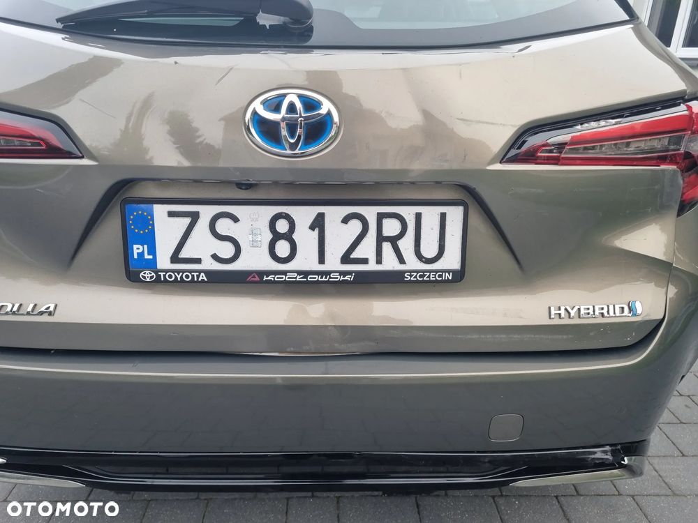 Toyota Corolla 1.8 Hybrid Executive - 17