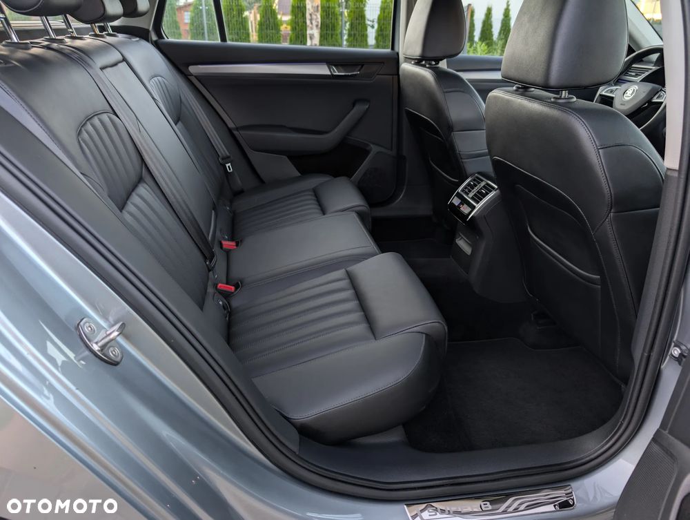 Skoda Superb 2.0 TDI DSG Style - 22