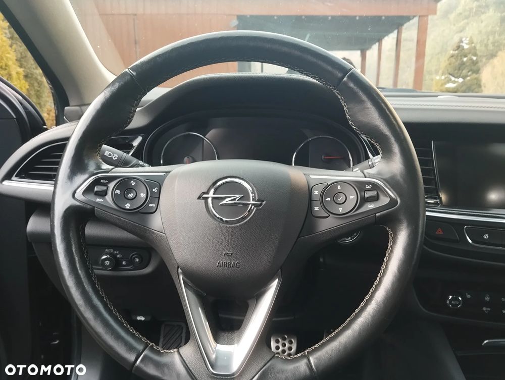 Opel Insignia - 19